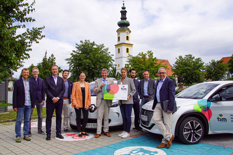 Mobilität und Wohnen gemeinsam gedacht: Feldkirchen bei Graz eröffnet zwei neue tim Standorte